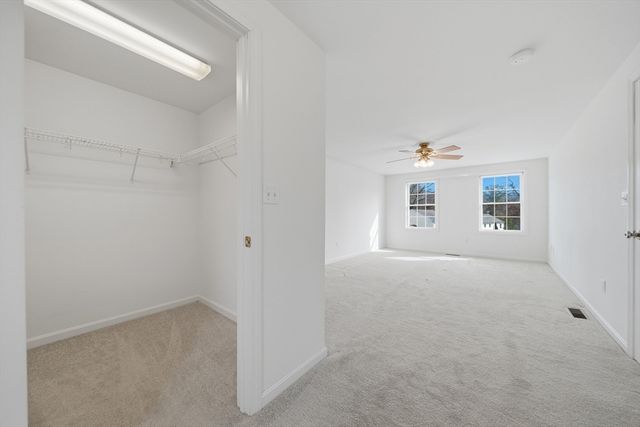 9 Photine Dr, Lowell, MA 01854