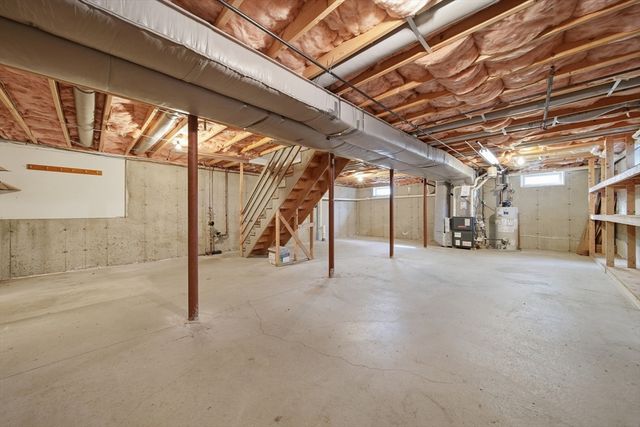 9 Photine Dr, Lowell, MA 01854