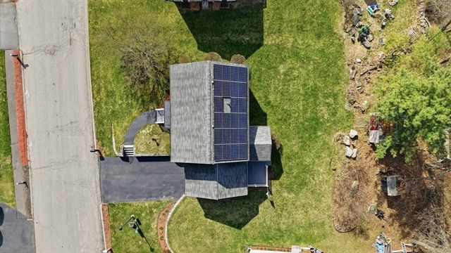 9 Photine Dr, Lowell, MA 01854