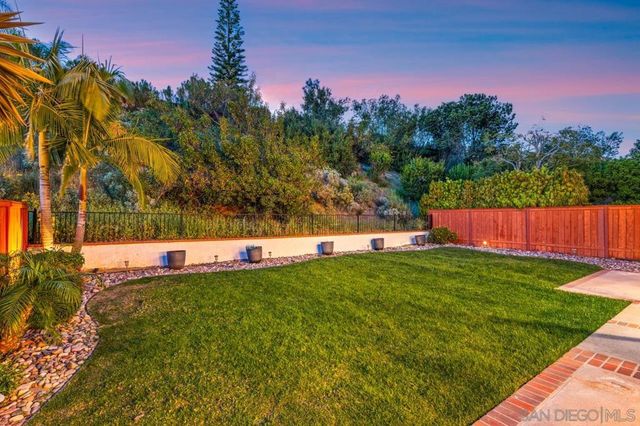 9454 Oviedo St, San Diego, CA 92129