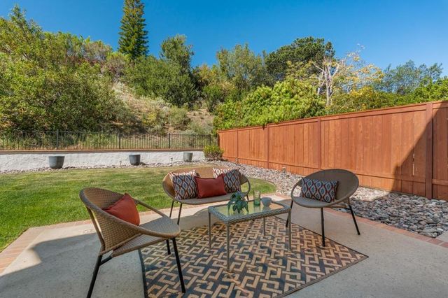 9454 Oviedo St, San Diego, CA 92129