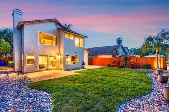 9454 Oviedo St, San Diego, CA 92129