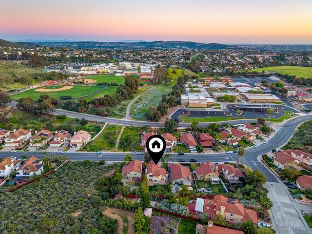 9454 Oviedo St, San Diego, CA 92129