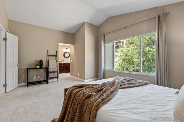 9454 Oviedo St, San Diego, CA 92129