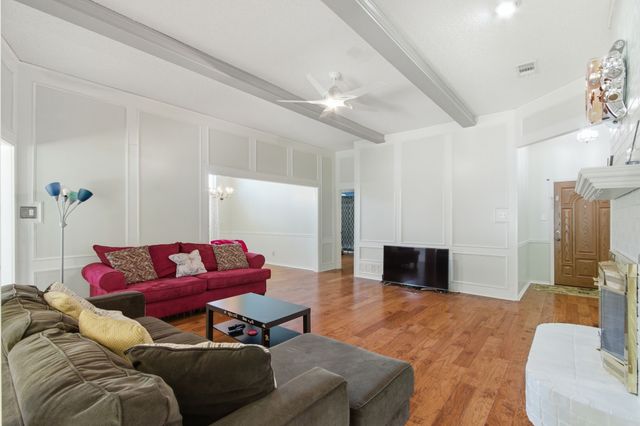 638 Park Lane, Highland Village, TX 75077