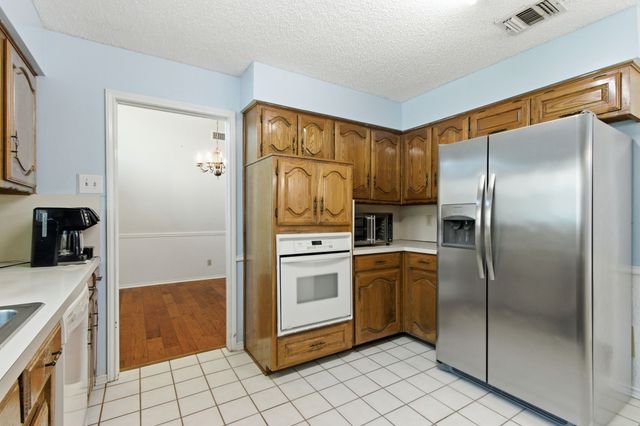 638 Park Lane, Highland Village, TX 75077