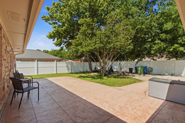 638 Park Lane, Highland Village, TX 75077
