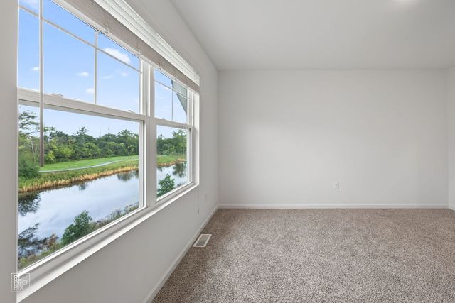 2031 Sequoia Avenue, Mundelein, IL 60060