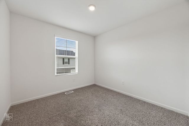 2031 Sequoia Avenue, Mundelein, IL 60060