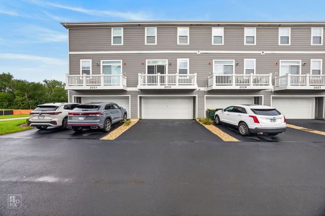 2031 Sequoia Avenue, Mundelein, IL 60060