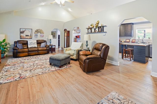 145 Hidden Creek Drive, Somerset, KY 42503