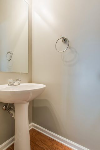 1051 Ashmore Dr, Nashville, TN 37211