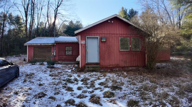 95 Skinner Road, Wurtsboro, NY 12790