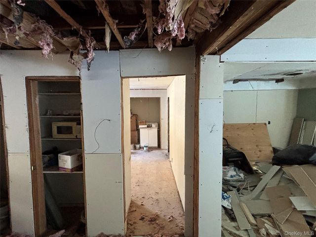 95 Skinner Road, Wurtsboro, NY 12790