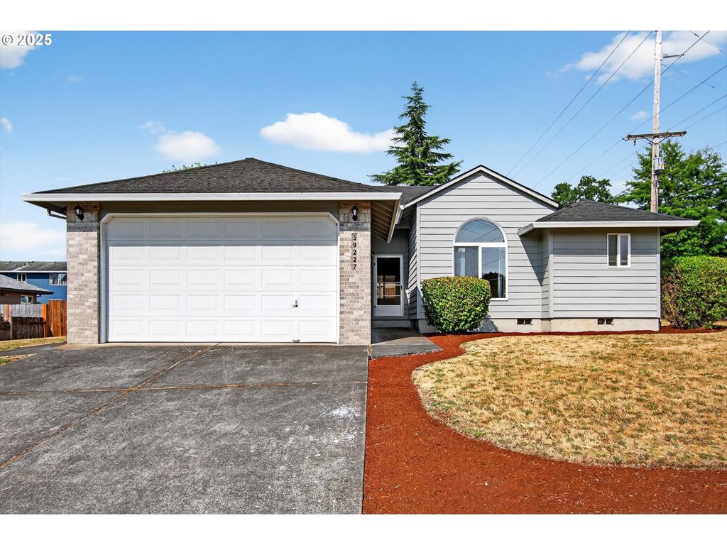 59227 WESTSHIRE Ln, St Helens, OR 97051