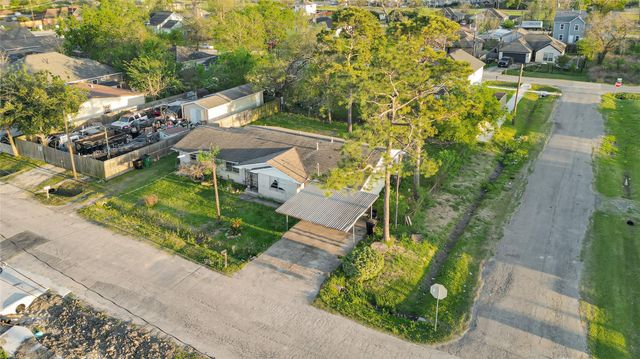 7954 Booker St, Houston, TX 77028