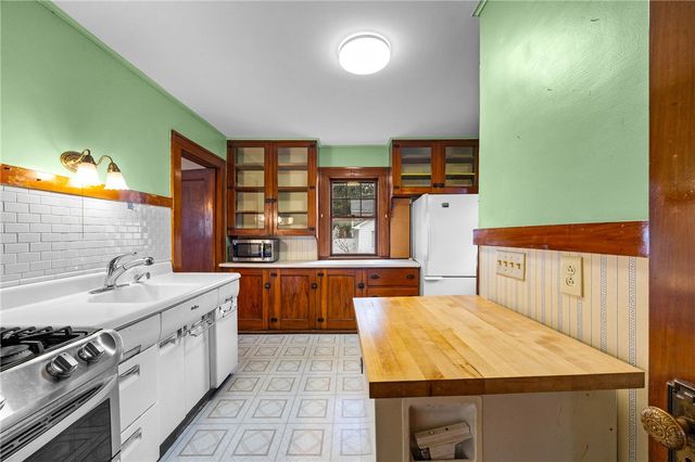 23 Martinot Avenue, Rochester, NY 14609