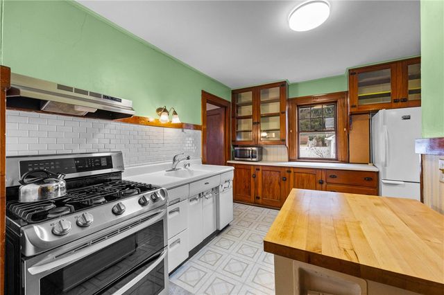 23 Martinot Avenue, Rochester, NY 14609