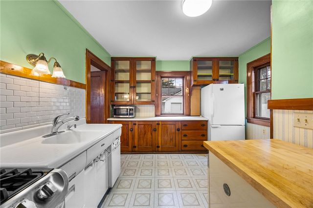 23 Martinot Avenue, Rochester, NY 14609