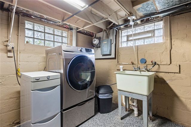 23 Martinot Avenue, Rochester, NY 14609