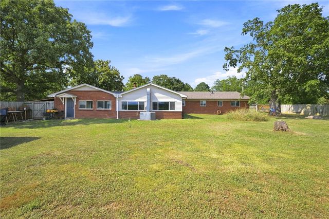 611 Butler Road, Prairie Grove, AR 72753