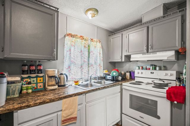 1189 Leo Baker Rd, Ashland City, TN 37015