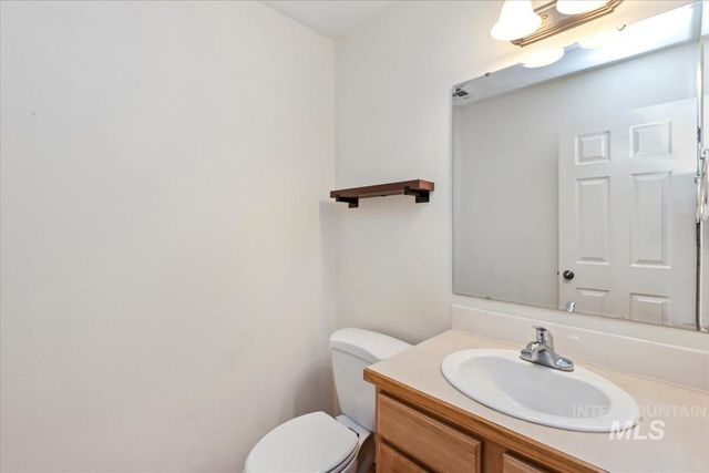 9690 W Weir Hollis Dr, Boise, ID 83709