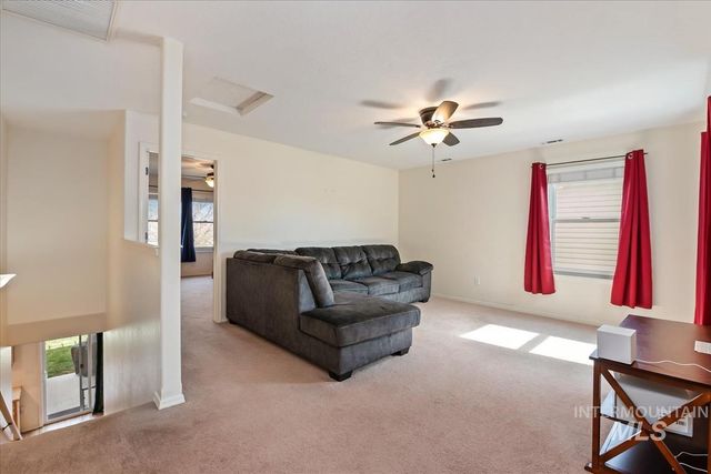 9690 W Weir Hollis Dr, Boise, ID 83709