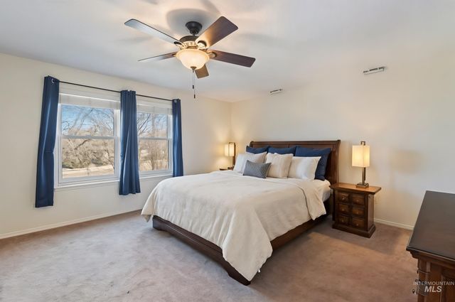 9690 W Weir Hollis Dr, Boise, ID 83709