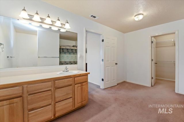 9690 W Weir Hollis Dr, Boise, ID 83709