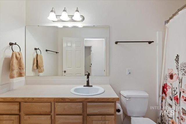 9690 W Weir Hollis Dr, Boise, ID 83709