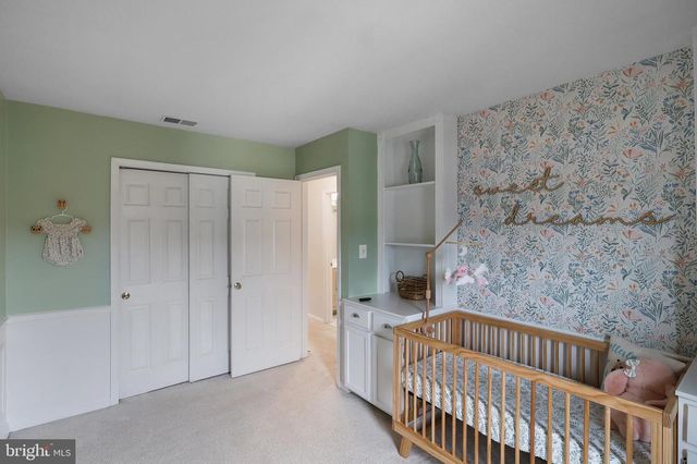 14722 STREAM POND DR, Centreville, VA 20120