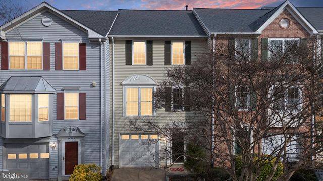 14722 STREAM POND DR, Centreville, VA 20120