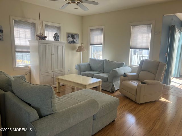 327 Woodland Avenue, Avon-by-the-sea, NJ 07717