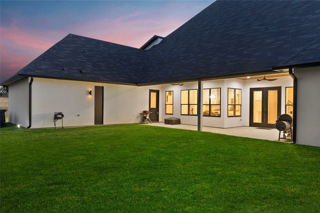 1107 Lily Court, Grand Prairie, TX 75104