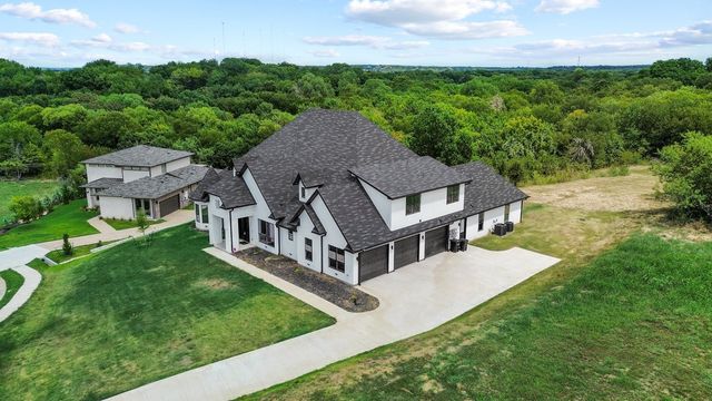 1107 Lily Court, Grand Prairie, TX 75104