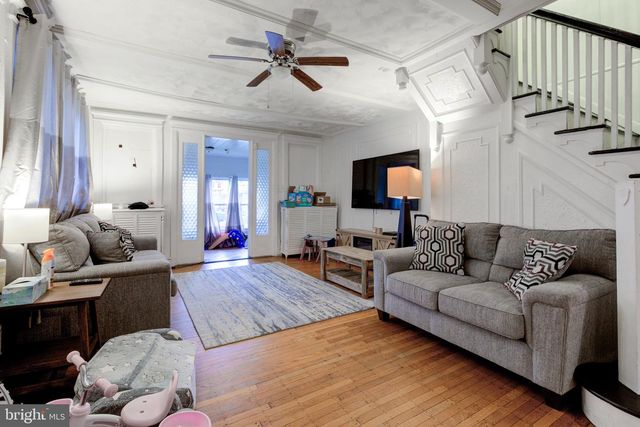 6209 CARPENTER ST, Philadelphia, PA 19143