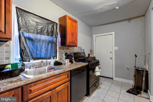 6209 CARPENTER ST, Philadelphia, PA 19143