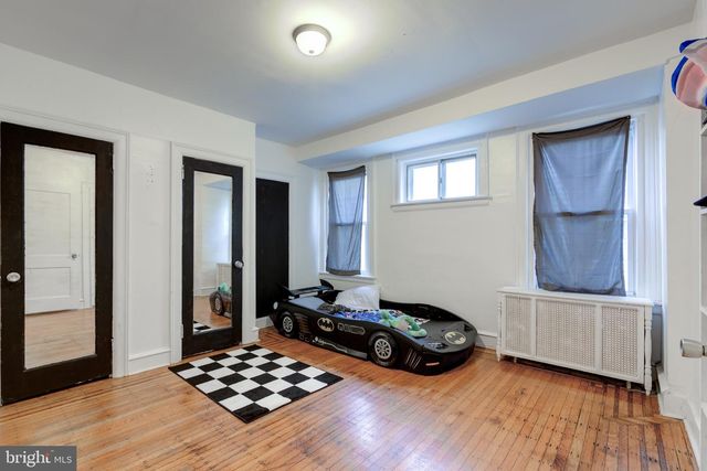 6209 CARPENTER ST, Philadelphia, PA 19143