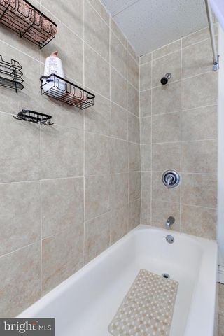 6209 CARPENTER ST, Philadelphia, PA 19143