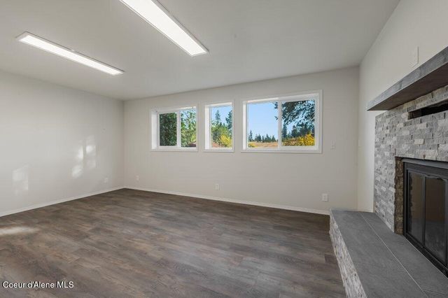 14895 N CRYSTAL SPRINGS LN, Rathdrum, ID 83858