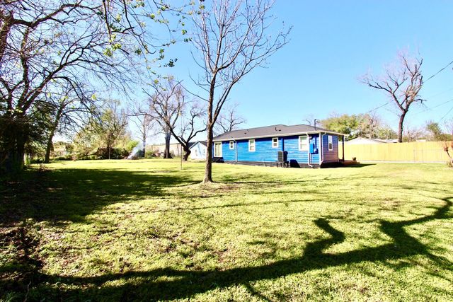 2022 Ladin Drive, Houston, TX 77039