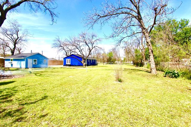 2022 Ladin Drive, Houston, TX 77039