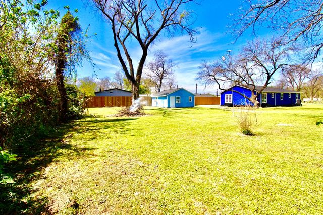 2022 Ladin Drive, Houston, TX 77039