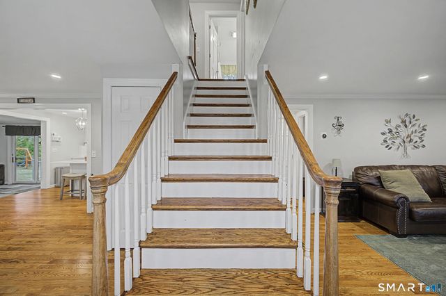 33 Lufkin Lane, Bristol, CT 06010