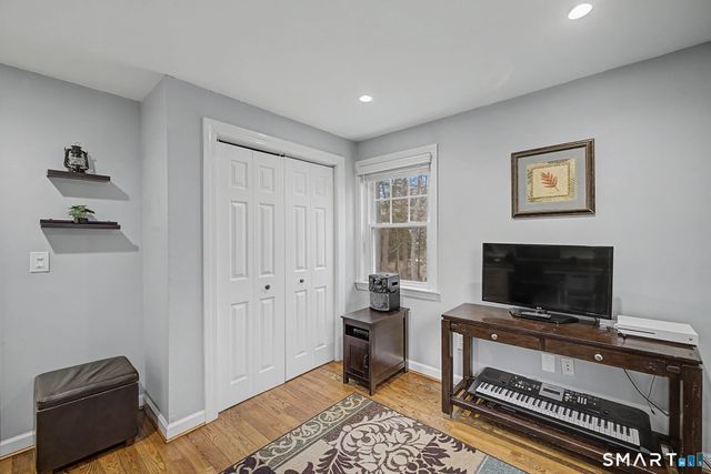 33 Lufkin Lane, Bristol, CT 06010