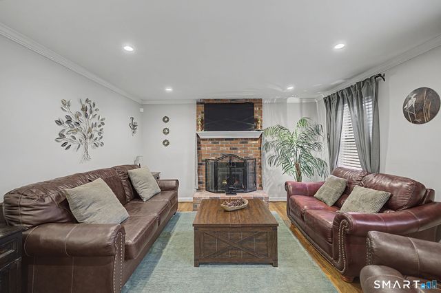 33 Lufkin Lane, Bristol, CT 06010