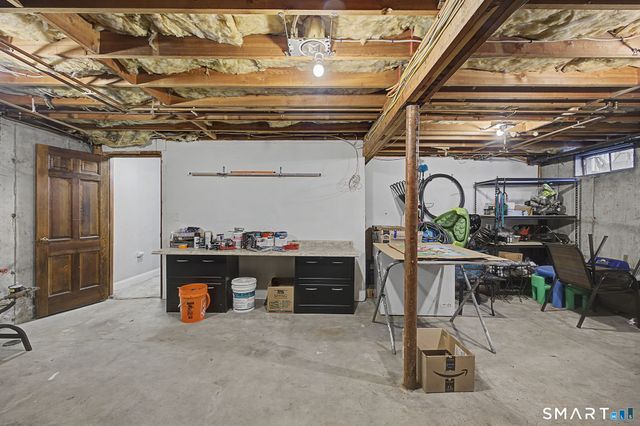 33 Lufkin Lane, Bristol, CT 06010