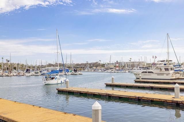 1202 PACIFIC Street 402A, Oceanside, CA 92054