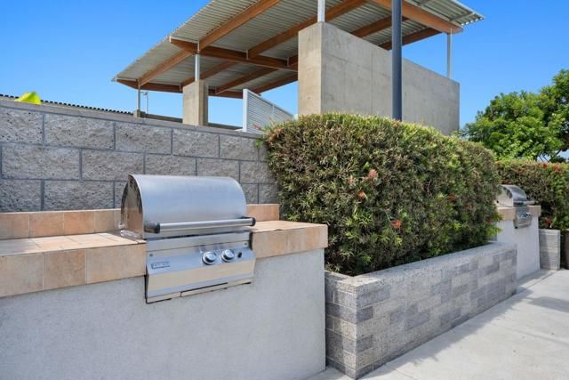 1202 PACIFIC Street 402A, Oceanside, CA 92054